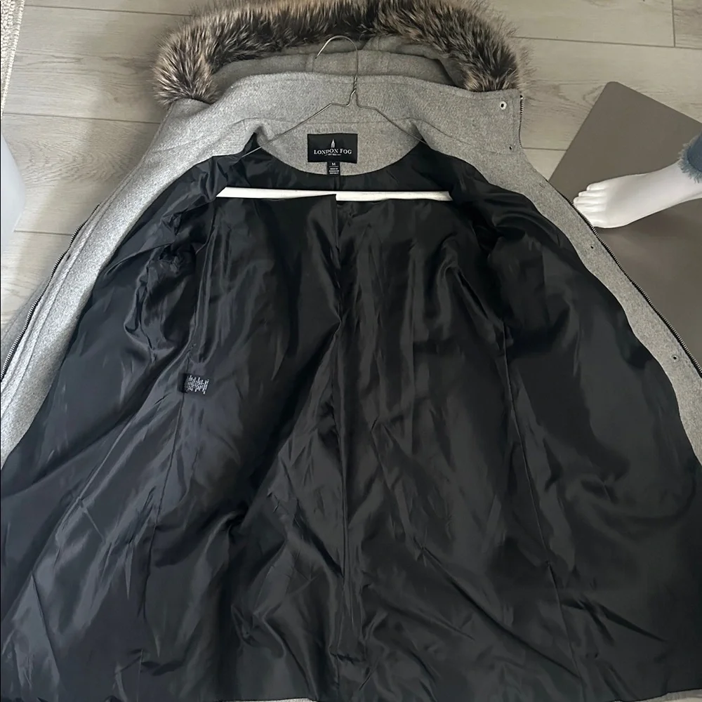 London Fog Women's Gray Hooded Trench Coat with Faux Fur Trim - Picture 6 of 6